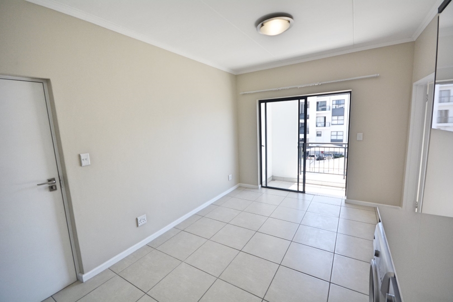 To Let 1 Bedroom Property for Rent in Sandown Western Cape